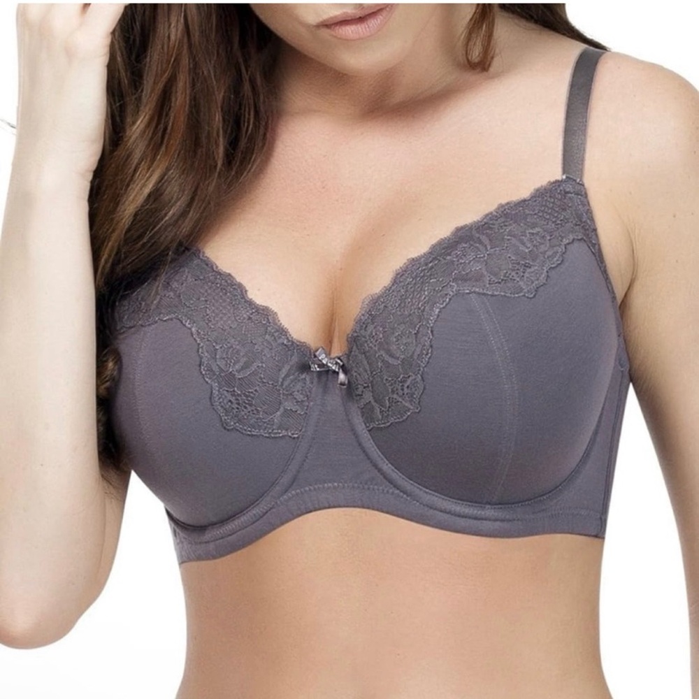 Parfait Bare Color Elegant Lace Trim Bra in bare nude
